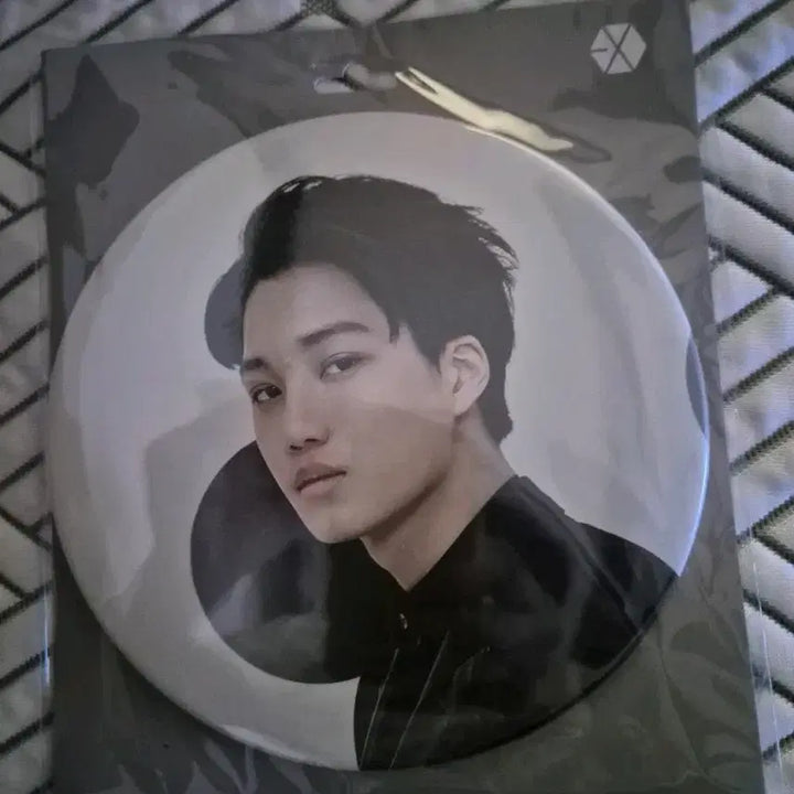 [BUNJANG] EXO Kai Circular Photo Frame / 엑소 카이 원형사진액자