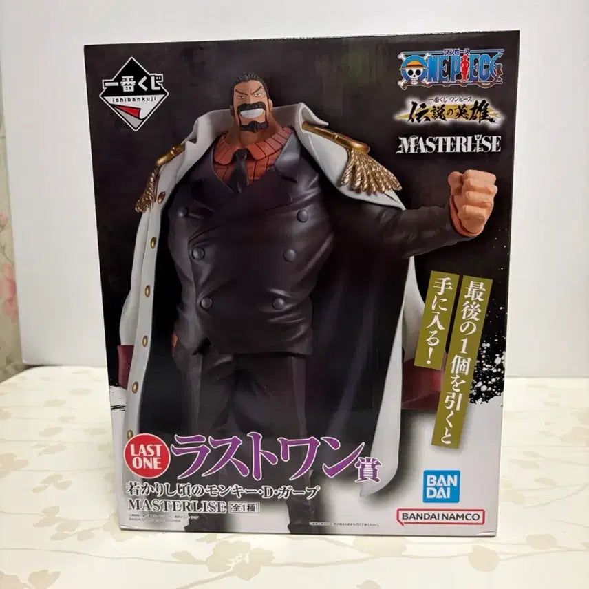 [BUNJANG] One Piece Monkey D. Garp Last One Prize Figure (Sealed) / [미개봉/택포 8] 원피스 전설의 영웅 몽키 D. 거프 라스트원상