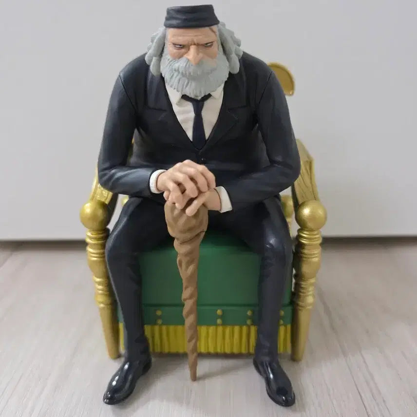 [BUNJANG] One Piece Ichiban Kuji Gorosei Saint Jaygarcia Saturn Figure / 원피스 제일복권 오로성 e상 섀턴성 판매합니다.