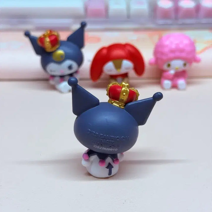 [BUNJANG] Sanrio Nodding Figure Random Gacha (Crown Kuromi) / 산리오 꾸벅 잠자는 피규어 랜덤 가챠 (왕관 쿠로미)