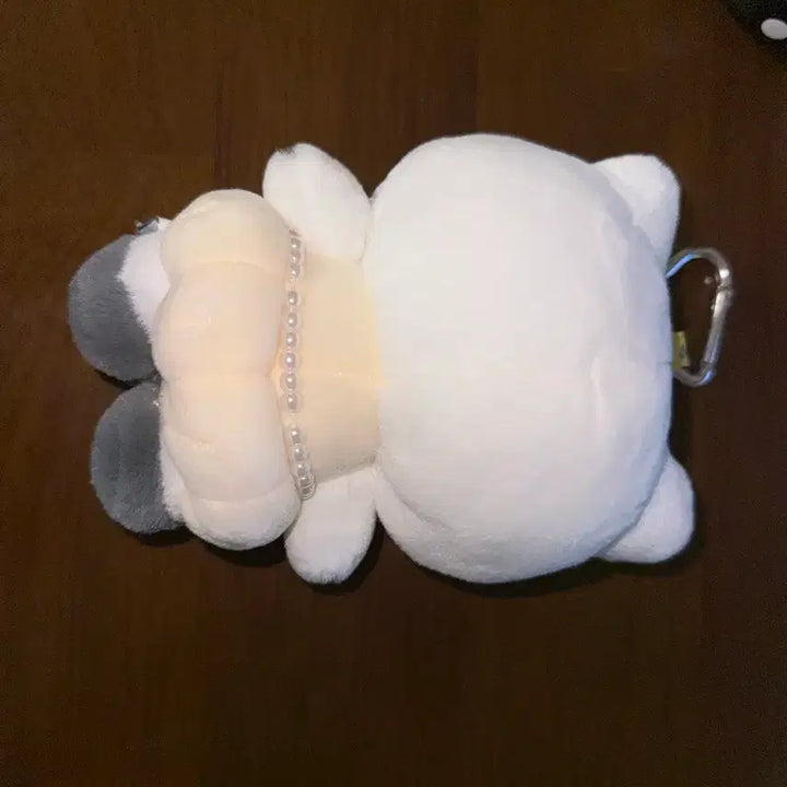 [BUNJANG] Hello Kitty Jisoo Edition Keychain / 헬로키티 키링 지수에디션