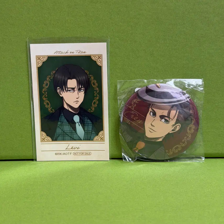 [BUNJANG] Attack on Titan Levi &amp; Eren Mini Photo &amp; Can Badge Set / 진격의 거인 진격거 리바이 미니포토 엘런 에렌 캔뱃지 애니메이트
