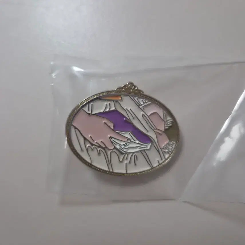[BUNJANG] Portrait of a Burning Woman Enamel Pin / 타오르는 여인의 초상 뱃지
