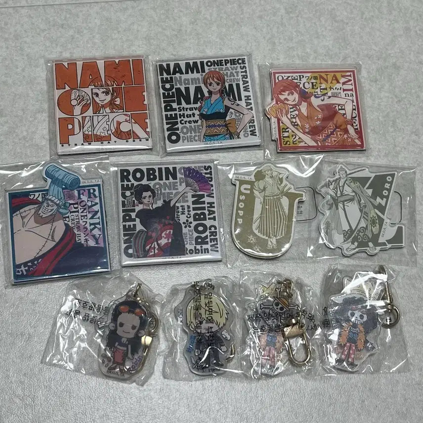 [BUNJANG] One Piece Magnet &amp; Acrylic Keychain Bundle Set / 원피스 마그넷 , 아크릴 키링 일괄