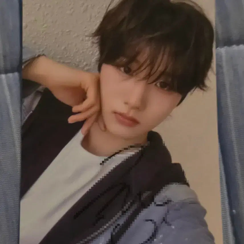 [BUNJANG] ONEUS Identity Fancon Lucky Draw Hwanwoong Autographed Postcard / 아이덴티티 팬콘 럭드 환희 친필 싸인 엽서