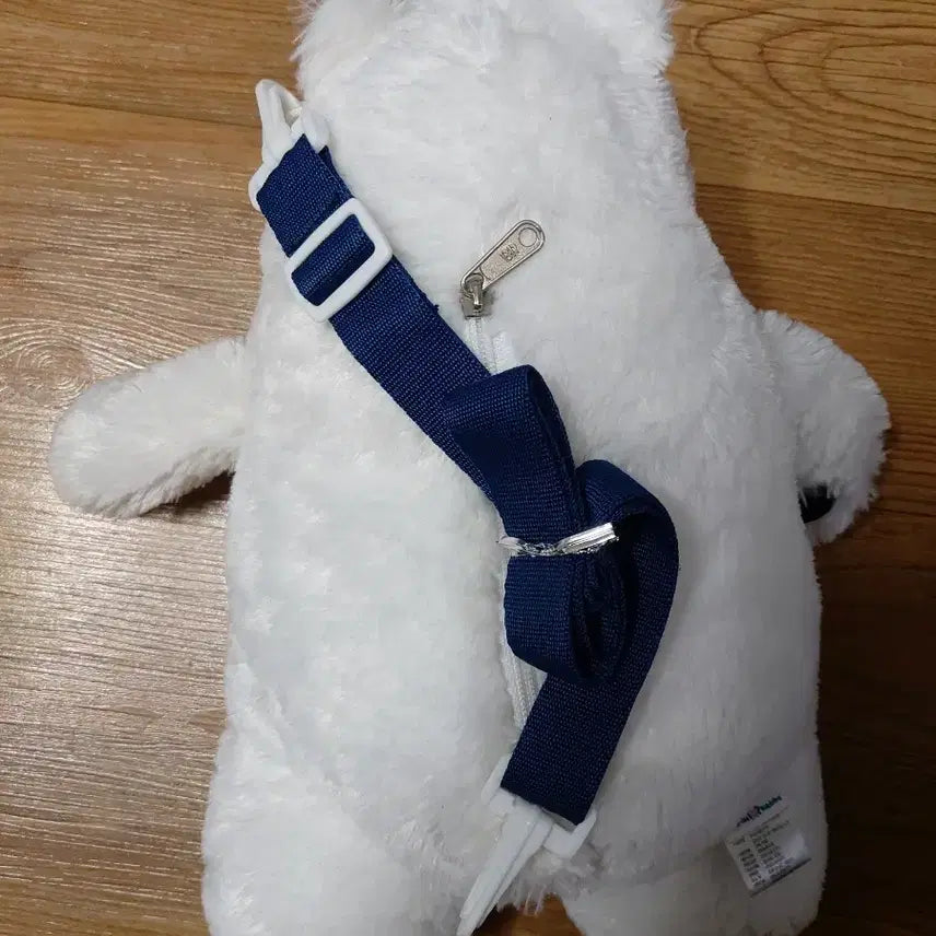[BUNJANG] Baskin Robbins Polar Bear Plush / 베스킨라빈스 북극곰 인형