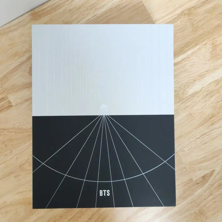 [BUNJANG] BTS MAP OF THE SOUL Concept Photobook Full Set (Photocards: JK, RM, J-Hope) / BTS(포카O) 맵솔 컨셉포토북 풀세트 (포카:JK,RM,Jhope)