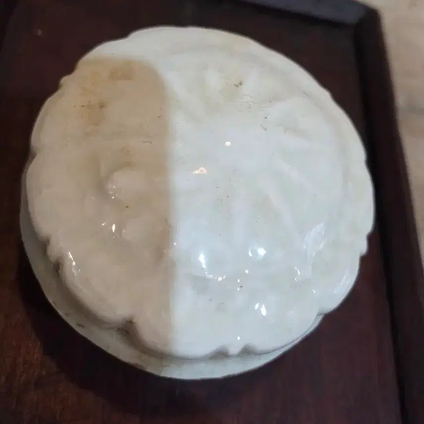 [BUNJANG] Vintage White Porcelain Jar / 오랜세월의 도자기 합