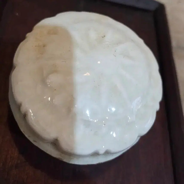 [BUNJANG] Vintage White Porcelain Jar / 오랜세월의 도자기 합