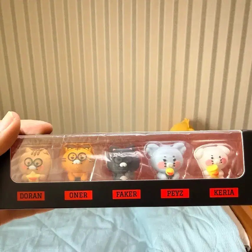 [BUNJANG] Kakao Friends x T1 Collaboration 5-Figure Set / 카카오프렌즈 캐릭터 X T1 피규어 5종 세트