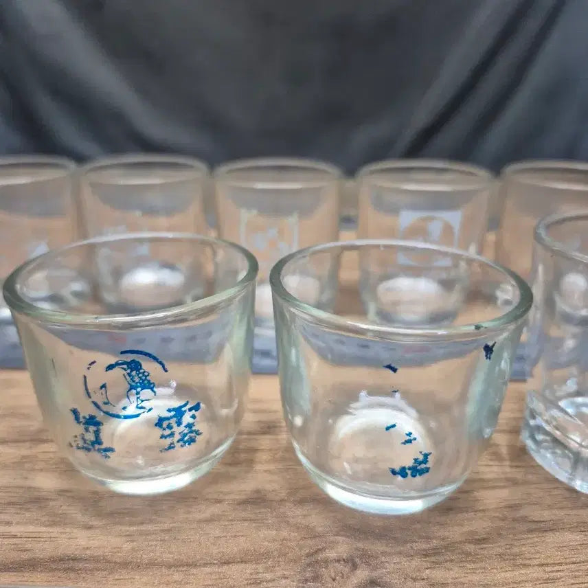 [BUNJANG] Vintage Korean Soju Glasses Bundle (10 pcs) / 1980년대진로 소주잔 2점 보해소주잔 7점 하이트소주 1점 일괄