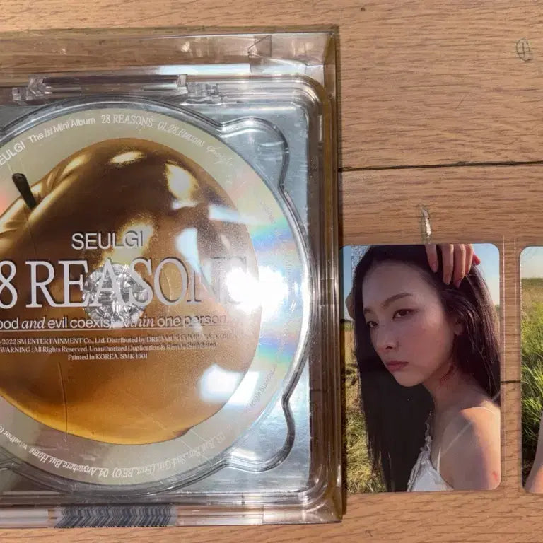 [BUNJANG] Red Velvet Seulgi 28 Reasons Case Version Album (Photocard Included) / 레드벨벳 슬기 솔로 28 reasons 투애리 케이스 버전 개봉앨범 판매(포카 포함)