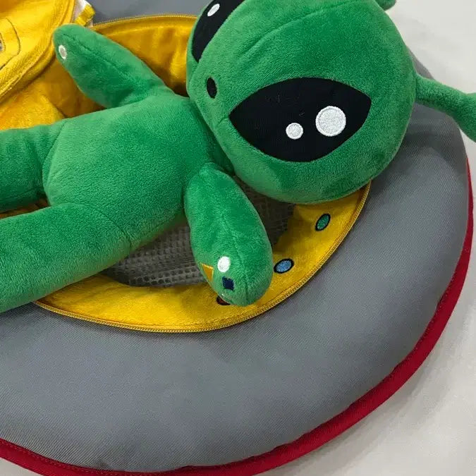 [BUNJANG] Park Jihoon IKEA Alien Doll / 박지훈 이케아 외계인 인형