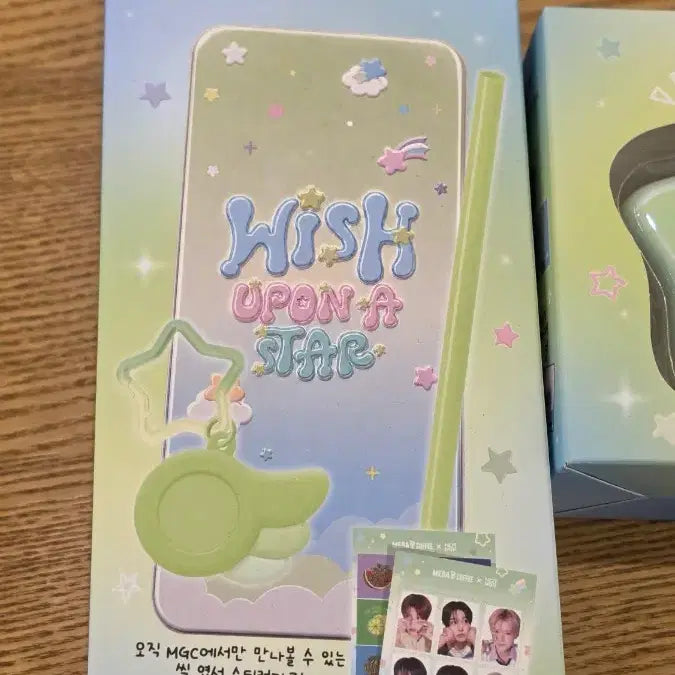 [BUNJANG] NCT WISH Straw Pick Keyring Tin Case Set Mega Coffee Sealed / +포카세트) 원가이하 엔시티위시 스트로우픽 키링 틴케이스 세트 메가커피 미개봉