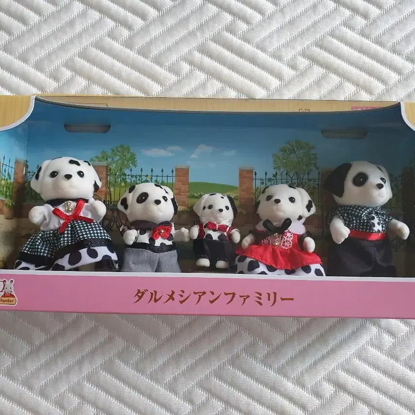 [BUNJANG] Sylvanian Families 40th Anniversary Dalmatian Family Set Bundle / 실바니안 40주년 달마시안 가족 세트 일괄
