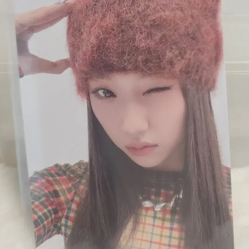 [BUNJANG] IZNA Debut Pop-up Tin Case Photocard Kangaji Choi Jeong Eun / 이즈나 데뷔 팝업 틴케이스 포카 강아지 최정은