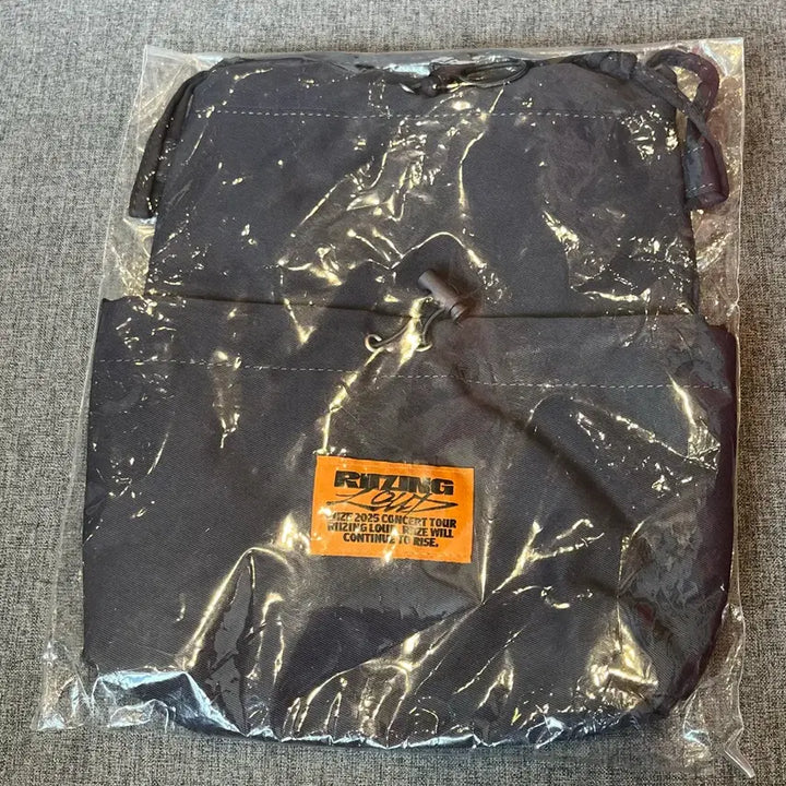 [BUNJANG] RIIZE Crossbody Bag (Sealed) / 라이즈 크로스백 미개봉