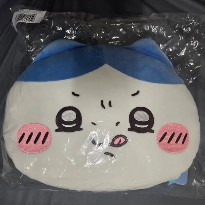 [BUNJANG] Chiikawa Hachware Face Cushion (B Prize) / 현물] 하치와레 투성이 B 치이카와쿠지 하치와레쿠지B 하치와레페이스쿠션