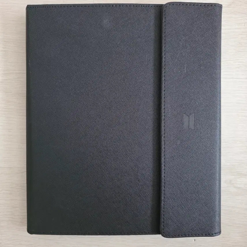 [BUNJANG] BTS SUGA Artist-Made Collection Black Note &amp; Cover Set / BTS 윤기 블랙노트&amp;커버 세트