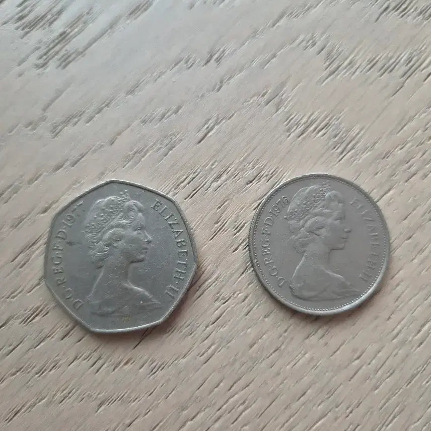 [BUNJANG] United Kingdom 50 Pence and 10 Pence Coins (1977, 1976) / 영국 50, 10펜스 주화 1977년도,  1976년도
