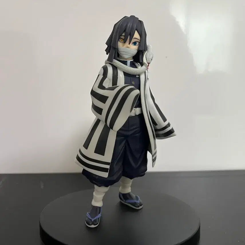 [BUNJANG] Demon Slayer Iguro Obanai Figure / 귀멸의 칼날 유대의장 이구로 오바나이 피규어 피규어 귀칼