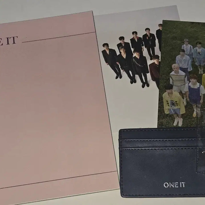 [BUNJANG] X1 ONE IT Photobook, Card Wallet, Keychain Bundle Set / X1 ONE IT 포토북 카드지갑 키링 굿즈 일괄
