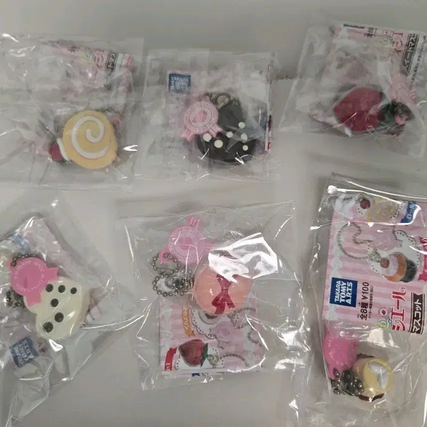 [BUNJANG] Dreamy Patissier Dessert Charm Set (6 types) / 고전) 꿈빛파티시엘 디저트키링 6종