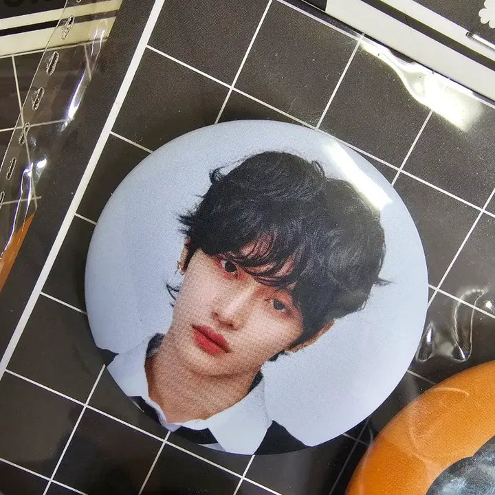 [BUNJANG] RIIZE Wonbin Line Friends Lucky Trolls Sealed Can Badge Set / 미개봉)라이즈 원빈 캔 배지 세트 라인프렌즈 럭키 트롤즈