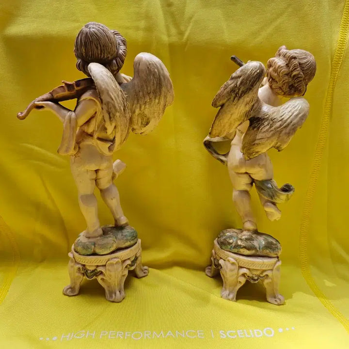[BUNJANG] 1980s Vintage Italian Rubber Resin Angel Figurines (2pcs) / 80년대 올드 빈티지 이태리 러버(고무)레진 천사인형 2pcs.