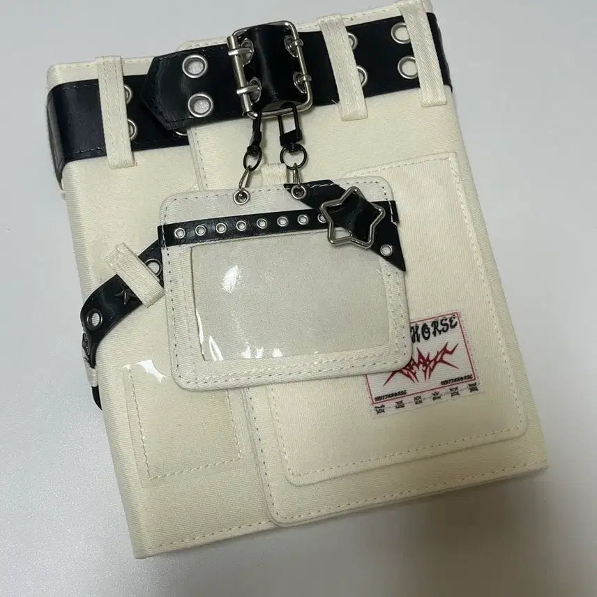 [BUNJANG] 4-Pocket Photocard Binder / 4포켓 포카 바인더  포카 바인더 아이브 보넥도 아일릿 투바투 엔시티