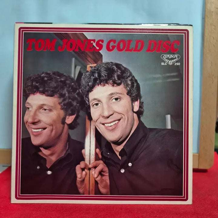 [BUNJANG] Tom Jones Gold Disc LP Album (Japan Pressing) / 톰 존스 골드 디스크 LP 앨범  (일본반)