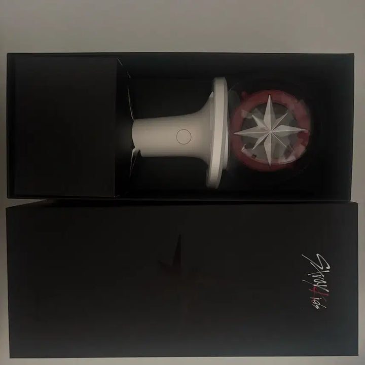 [BUNJANG] Stray Kids Nanajbong 2 Concert Lightstick / 탈덕처분) 스키즈 나침봉2