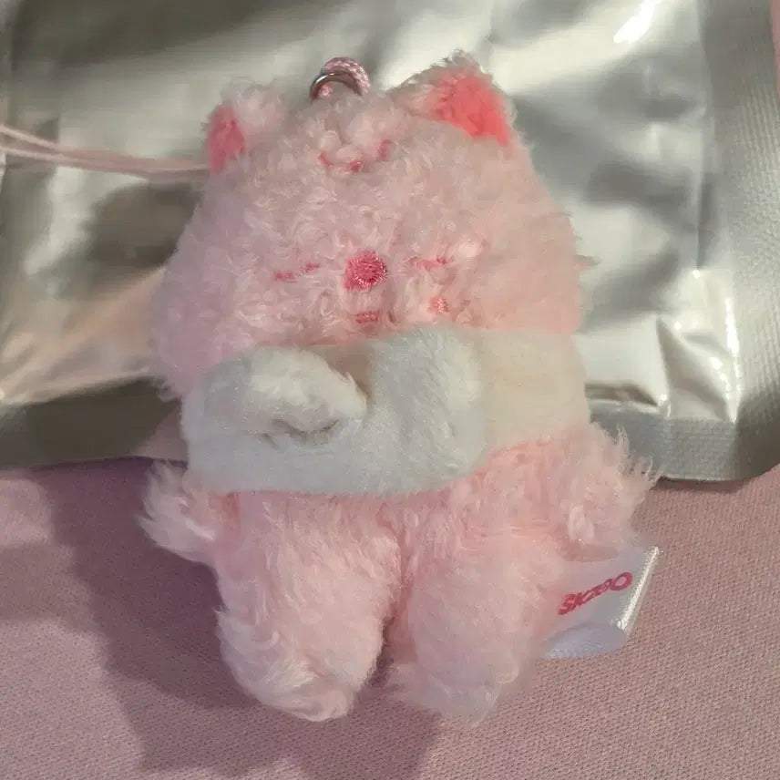 [BUNJANG] Stray Kids SKZOO Plush Micro Han Quokka Strawberry / 스키주 시크릿 플러시 마이크로 한쿼카 딸기 양도 / 스키즈 스트레이키즈