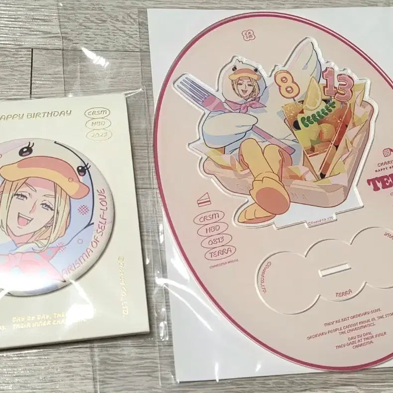[BUNJANG] Charisma House 2025 Terra Birthday Goods Acrylic Stand &amp; Can Badge Set / 카리스마 하우스 테라 굿즈 처분가