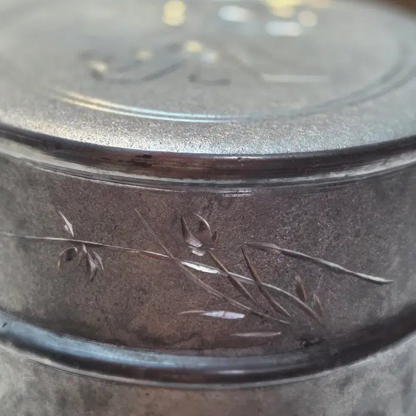 [BUNJANG] Antique Pewter Tea Caddy with Bird Motif / 주석차통(골동품)