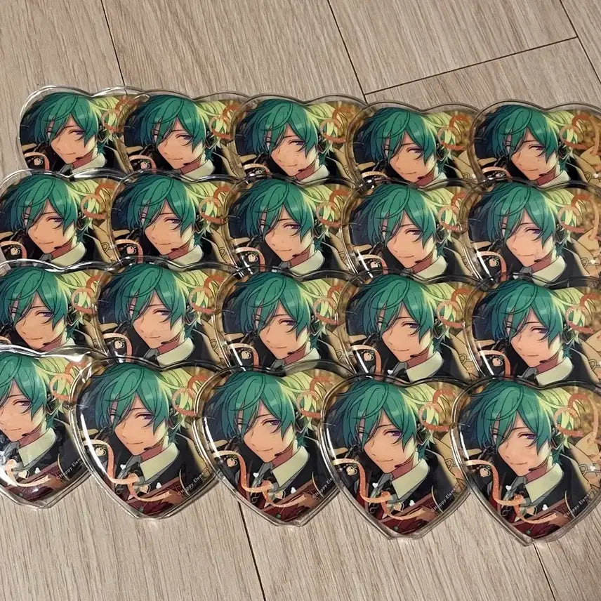 [BUNJANG] Ensemble Stars Tatsumi Valentine Heart Can Badge A4 / 앙스타 타츠미 발렌타인 하트 캔뱃지 a4