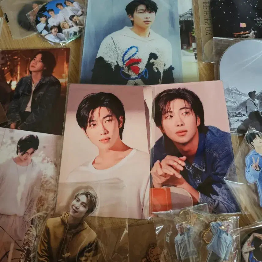[BUNJANG] BTS Unofficial Goods Bundle Set / 방탄소년단 비공굿 일괄(카드지갑 아크릴액자 메탈액자 들)