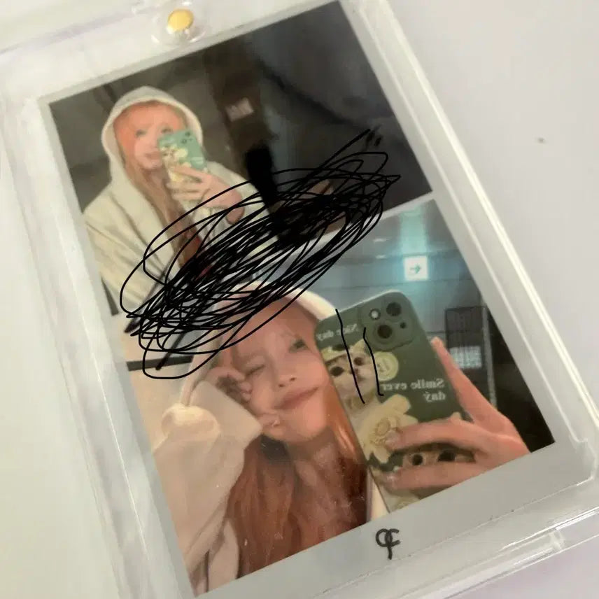 [BUNJANG] Fromis_9 Song Hayoung Signed Two-Cut Photocard / 급처))프로미스나인 송하영 싸인두컷
