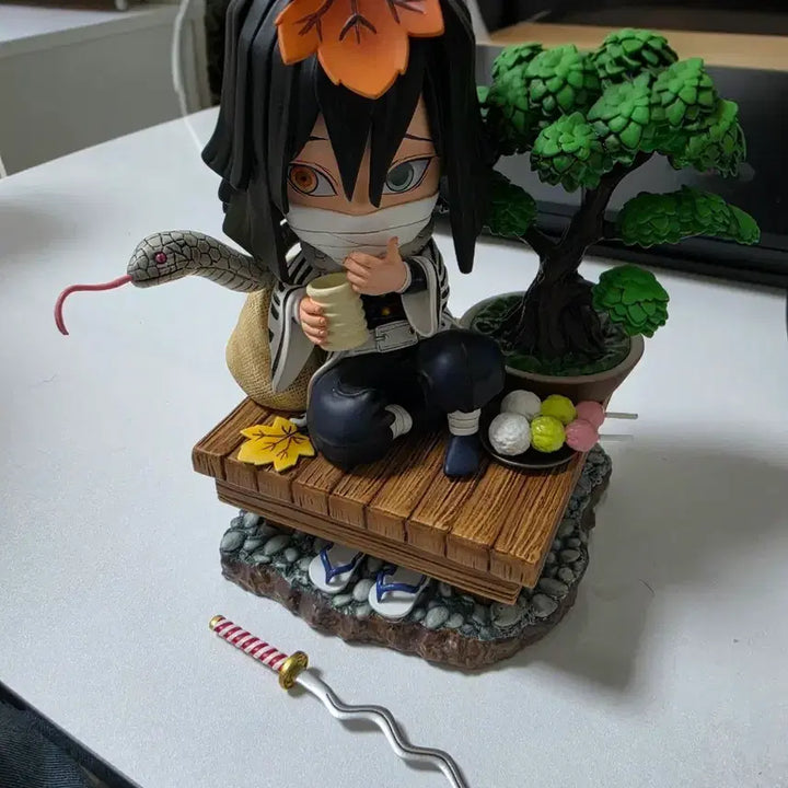 [BUNJANG] Demon Slayer Iguro Obanai Resin Statue / 귀멸의칼날 이구로 레진 피규어 팔아요