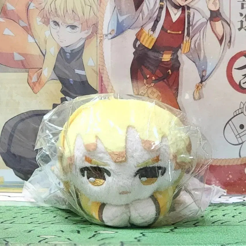 [BUNJANG] Demon Slayer: Mugen Train Arc Agatsuma Zenitsu Hug Character Plush Doll Figure / 귀멸의 칼날 무한성편 아가츠마 젠이츠 허그캬라 누이구루미 인형 피규어