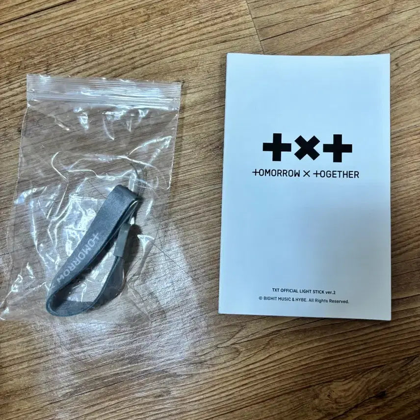 [BUNJANG] TXT Moavong Ver. 1 &amp; 2 Bundle Set / 모아봉 일괄 판매