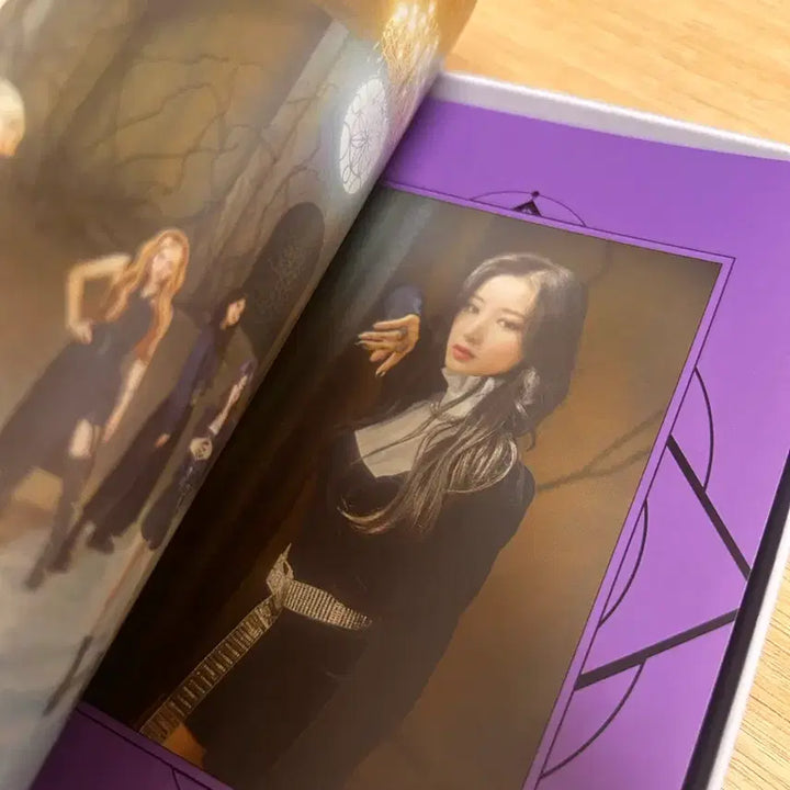 [BUNJANG] Purple Kiss 1st Mini Album [INTO VIOLET] Signed Album / 퍼플키스 1집 미니 앨범 [INTO VIOLET]