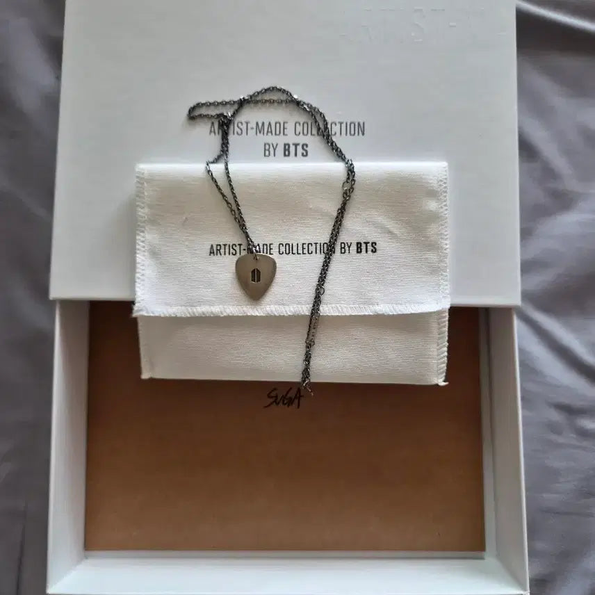 [BUNJANG] BTS Suga Artist-Made Collection By BTS Guitar Pick Necklace / 슈가 피크 목걸이