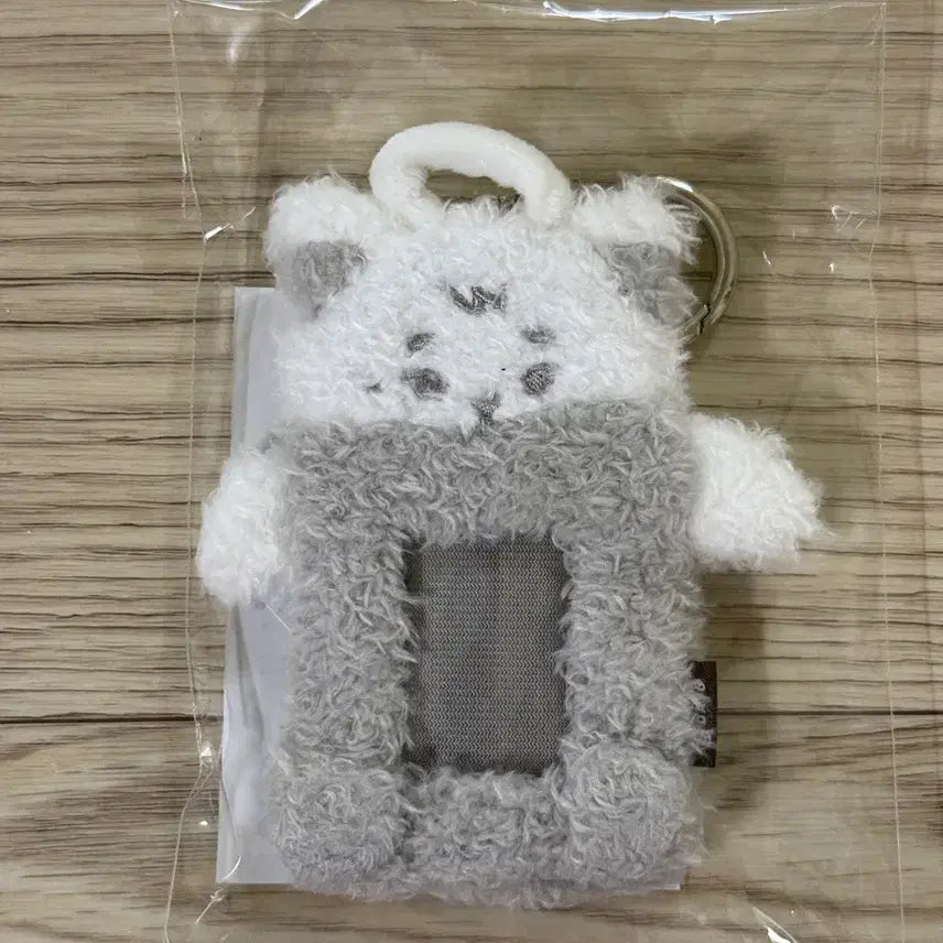 [BUNJANG] Day6 Young K Photocard Holder Keychain (Sealed) / (미개봉) 데이식스 영케이 영기스트 증사 id 포토 홀더 키링 천사 굿즈 md