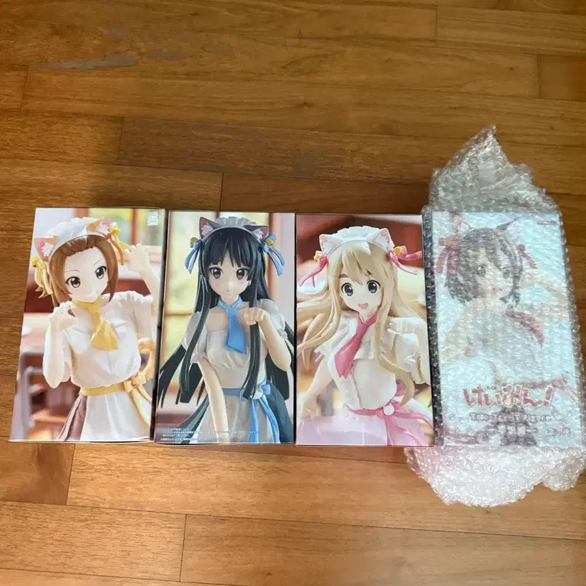 [BUNJANG] K-On! FURYU Figures Bundle Set (Ritsu, Mio, Tsumugi, Yui) / (일괄)케이온 후류 피규어 리츠 미오 츠무기 유이