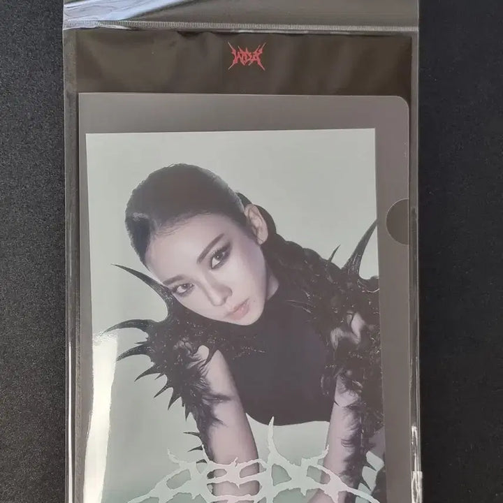 [BUNJANG] Aespa Karina Lemonade Pop-Up Photocard Set (WDA ver.) / [미개봉] 에스파 레모네이드 팝업 카리나 엽서 + 홀로그램 포토카드 세트 WDA ver.