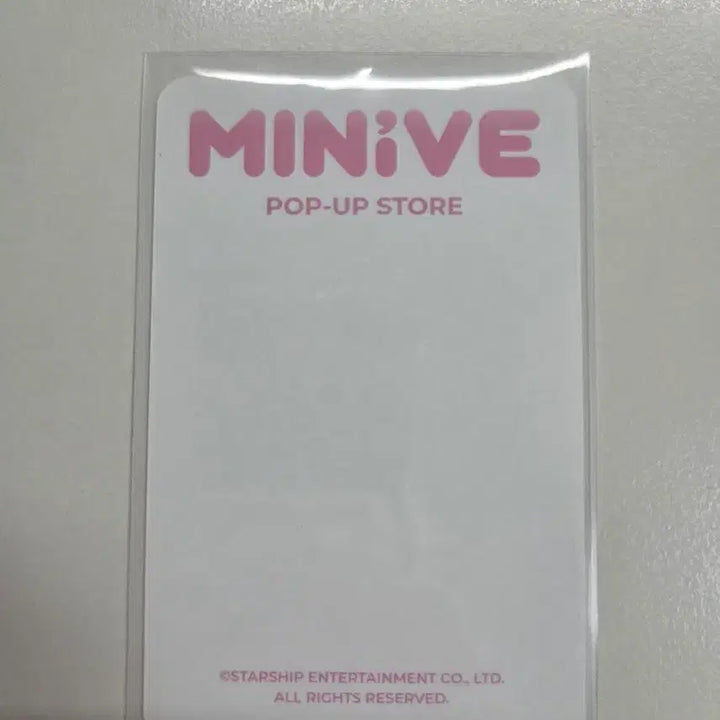 [BUNJANG] IVE Rei Mini V 2023 Popup Store Pouch Photocard / 아이브 레이 미니브 팝업 스토어 파우치 포토카드