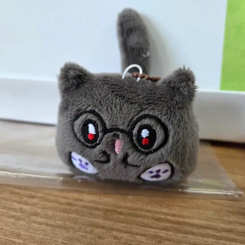 [BUNJANG] Gye-dam-chul-geun Kim Sol-eum Grape Keyring Plush / 괴담출근 김솔음 포도 키링 인형