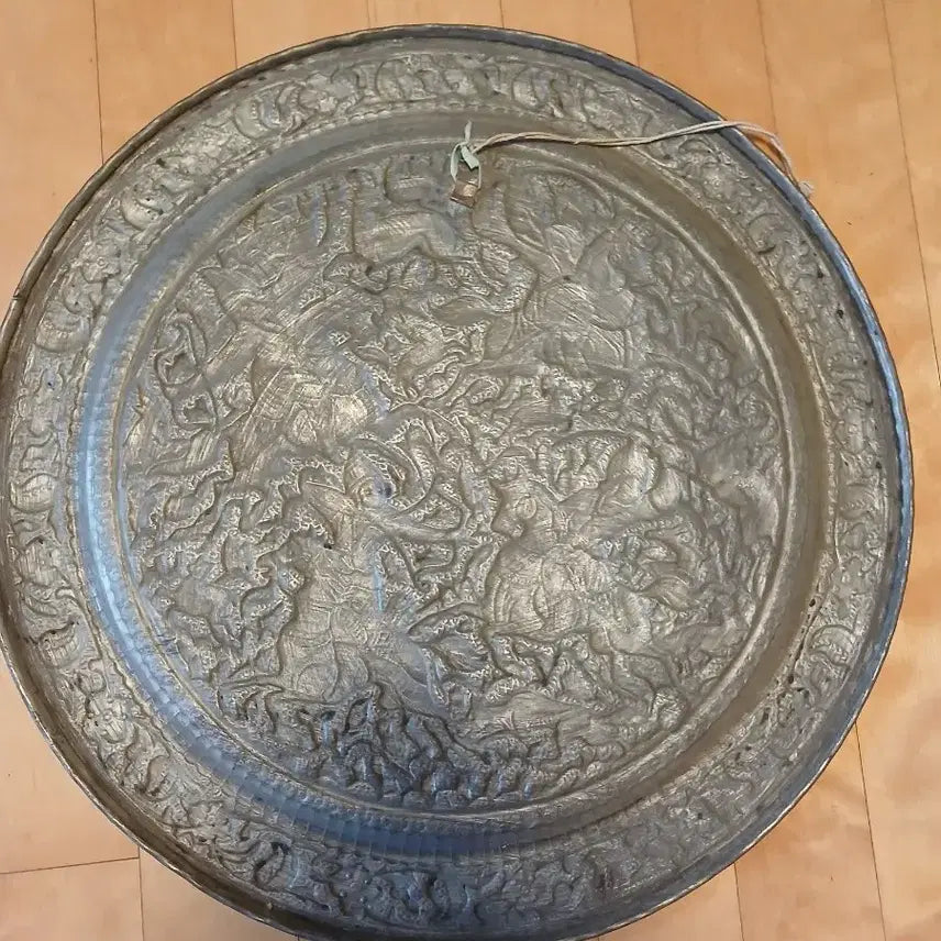 [BUNJANG] Antique Persian Hand-Engraved Brass Serving Tray / 엔틱 동쟁반