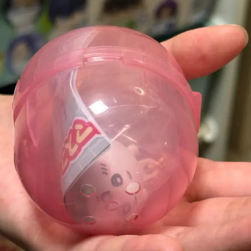 [BUNJANG] Chiikawa Lip Balm Cap Gacha / 먼작귀 립밤캡 가챠 치이카와